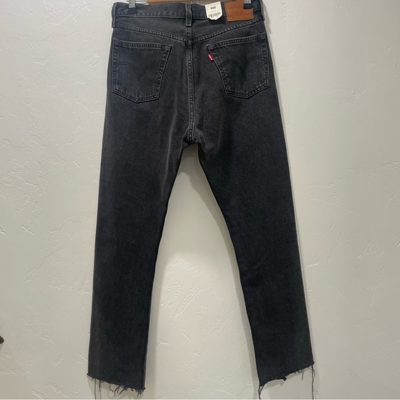 NWT Levi’s 501 Original Spliced Jeans Washed Black Women’s Size 29x30 Straight - Picture 13 of 16